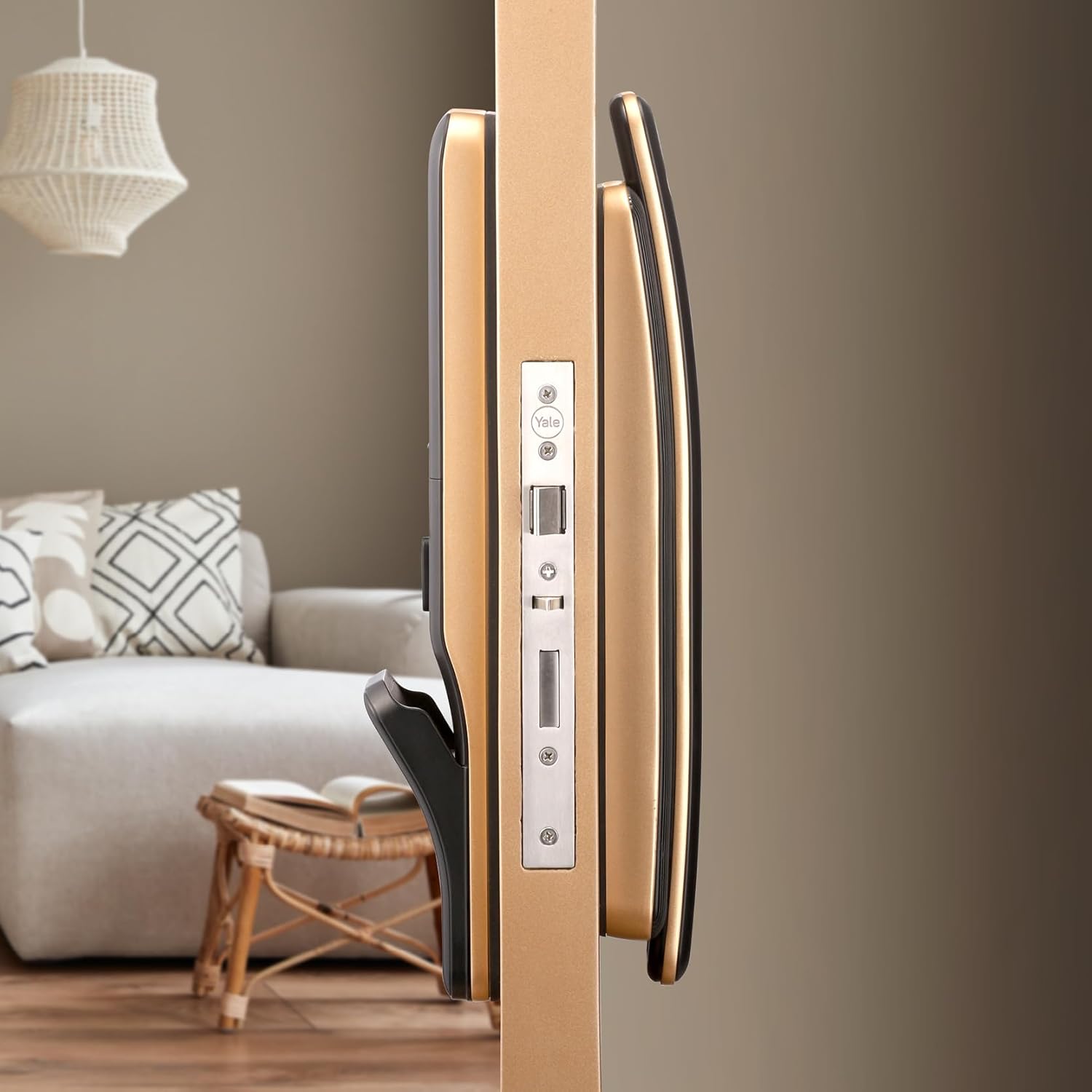 Khoá khuôn mặt Yale luna pro plus-4 Khoa khuon mat Yale luna pro plus 4
